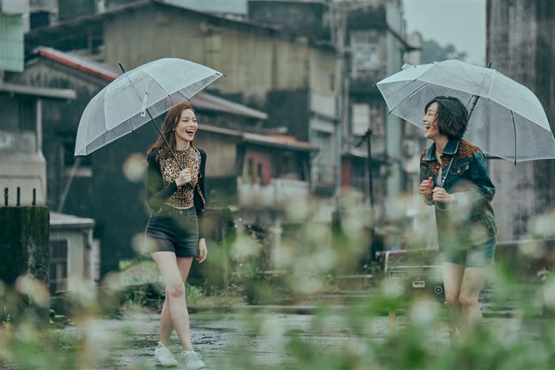 姚以緹這回飾演一位愛跳舞的女子。（圖／CATCHPLAY提供）