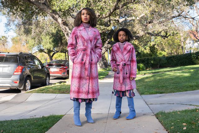 <p>Disney/Kelsey McNeal</p> Kerry Washington and Jordyn McIntosh in season 2 of 'UnPrisoned.'