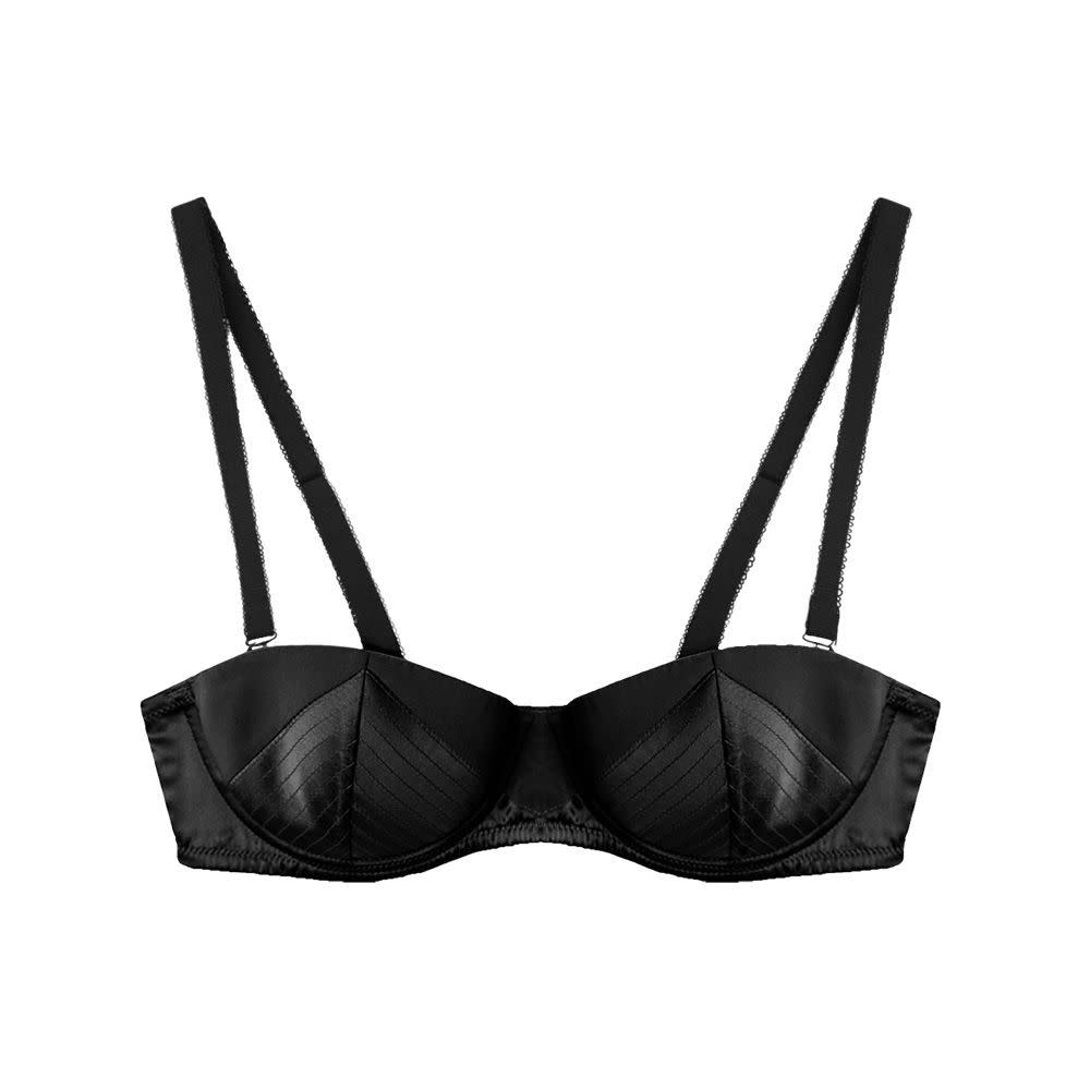 <p><a href="https://go.redirectingat.com?id=74968X1596630&url=https%3A%2F%2Ffleurdumal.com%2Fproducts%2Ftop-stitch-convertible-bra-black%3Fnbt%3Dnb%253Aadwords%253Ag%253A18315853919%253A143688779240%253A621291217581%26nb_adtype%3Dpla%26nb_ti%3Dpla-2234340008337%26nb_mi%3D10096449%26nb_pc%3Donline%26nb_pi%3Dshopify_US_8693433411_39981375160392%26nb_ppi%3D2234340008337%26tw_source%3Dgoogle%26tw_adid%3D621291217581%26tw_campaign%3D18315853919%26gad_source%3D1%26gclid%3DCj0KCQiAhc-sBhCEARIsAOVwHuTV0NvVkgk-G5dmD0qrmPNKcT7jpWWKgkQzt7kA2gwEX_L4RG9WGWsaAuqaEALw_wcB%26gclsrc%3Daw.ds&sref=https%3A%2F%2F" rel="nofollow noopener" target="_blank" data-ylk="slk:Shop Now;elm:context_link;itc:0;sec:content-canvas" class="link rapid-noclick-resp">Shop Now</a></p><p>Top Stitch Convertible Bra</p><p>fleurdumal.com</p><p>$128.00</p>