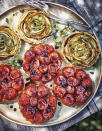 <p>Découvrir la recette des <a href="https://www.elle.fr/Elle-a-Table/Recettes-de-cuisine/Tatins-de-tomates-cerises-3867624" rel="nofollow noopener" target="_blank" data-ylk="slk:Tatins de tomates-cerises;elm:context_link;itc:0;sec:content-canvas" class="link ">Tatins de tomates-cerises</a></p><br><br><a href="https://www.elle.fr/Elle-a-Table/Les-dossiers-de-la-redaction/Dossier-de-la-redac/Buffet-dinatoire-d-ete#xtor=AL-541" rel="nofollow noopener" target="_blank" data-ylk="slk:Voir la suite des photos sur ELLE.fr;elm:context_link;itc:0;sec:content-canvas" class="link ">Voir la suite des photos sur ELLE.fr</a><br><h3> A lire aussi </h3><ul><li><a href="https://www.elle.fr/Elle-a-Table/Les-dossiers-de-la-redaction/Dossier-de-la-redac/Recettes-aperitif-ete#xtor=AL-541" rel="nofollow noopener" target="_blank" data-ylk="slk:10 recettes pour un apéritif estival qui sent bon les vacances;elm:context_link;itc:0;sec:content-canvas" class="link ">10 recettes pour un apéritif estival qui sent bon les vacances</a></li><li><a href="https://www.elle.fr/Elle-a-Table/Les-dossiers-de-la-redaction/Dossier-de-la-redac/Aperitif-raffine#xtor=AL-541" rel="nofollow noopener" target="_blank" data-ylk="slk:10 idées pour un apéritif raffiné;elm:context_link;itc:0;sec:content-canvas" class="link ">10 idées pour un apéritif raffiné</a></li><li><a href="https://www.elle.fr/Elle-a-Table/Les-dossiers-de-la-redaction/Dossier-de-la-redac/Recettes-amuse-bouche-ete#xtor=AL-541" rel="nofollow noopener" target="_blank" data-ylk="slk:15 amuse-bouches d’été dignes d’un chef pour votre prochain apéro dinatoire;elm:context_link;itc:0;sec:content-canvas" class="link ">15 amuse-bouches d’été dignes d’un chef pour votre prochain apéro dinatoire</a></li><li><a href="https://www.elle.fr/Elle-a-Table/Les-dossiers-de-la-redaction/Dossier-de-la-redac/Recettes-boissons-sans-sucre#xtor=AL-541" rel="nofollow noopener" target="_blank" data-ylk="slk:10 boissons sans sucre ajouté pour se désaltérer tout l'été;elm:context_link;itc:0;sec:content-canvas" class="link ">10 boissons sans sucre ajouté pour se désaltérer tout l'été</a></li><li><a href="https://www.elle.fr/Astro/Horoscope/Quotidien#xtor=AL-541" rel="nofollow noopener" target="_blank" data-ylk="slk:Consultez votre horoscope sur ELLE;elm:context_link;itc:0;sec:content-canvas" class="link ">Consultez votre horoscope sur ELLE</a></li></ul>