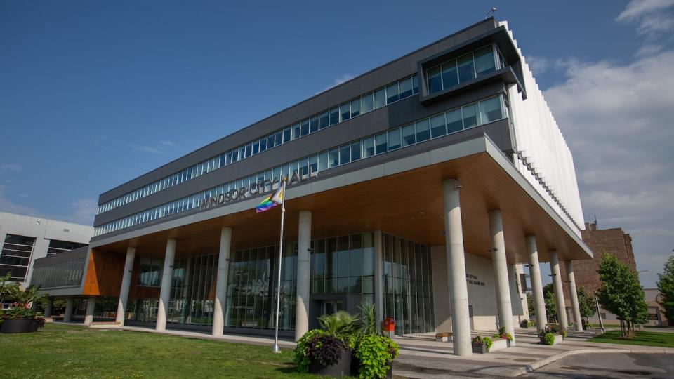 Windsor city hall is shown in a file photo. On Jan. 8, Mayor Drew Dilkens tabled a proposed budget for 2024. (Dax Melmer/CBC - image credit)