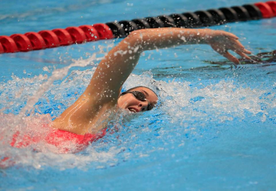 Une femme en train de nager, illustration - AFP