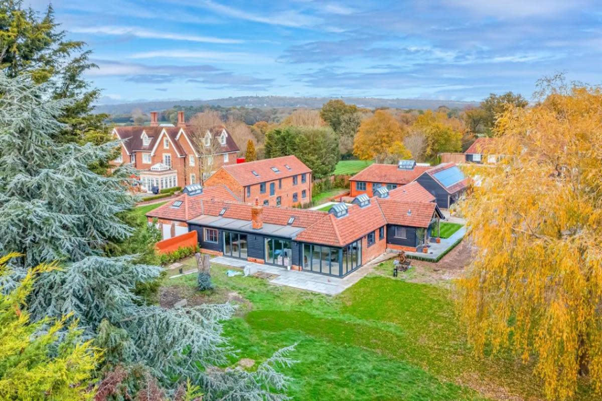 Stunning - £2.25m home in Essex <i>(Image: Zoopla)</i>