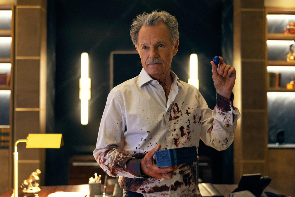 Bruce Greenwood as Roderick Usher in 