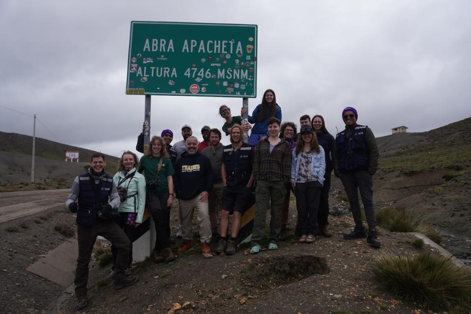 The group on their way to the community of Santa Rosa.