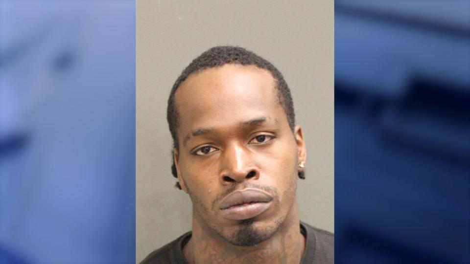 <div>Lenell Barnes III was arrested and charged with burglary of an unoccupied structure, possession of burglary tools, grand theft of a motor vehicle and three counts of failure to appear. (Photo: Orange County Jail)</div>