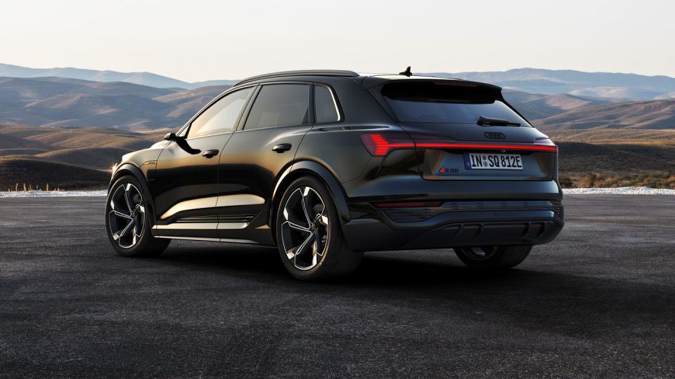 2024 audi sq8 etron