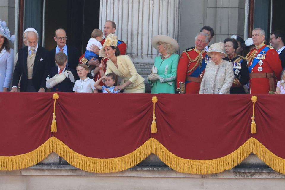 Prince George looking super confused.