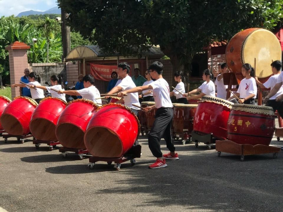 三芝巡迴場於6月18日下午3點在三芝區芝蘭公園，由在地音樂家阮丹青與自然流動樂團Sunshine Costa、靜謐時光VS沐妮悠、三芝國中大鼓隊，帶來跨界融合的音樂演出   圖：三芝國中大鼓隊提供