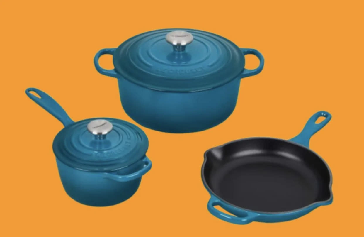 Le Creuset está descontinuando este precioso color, lo que significa que todos esos productos están rebajados, de manera que podrías ahorrar hasta 85 dólares.
