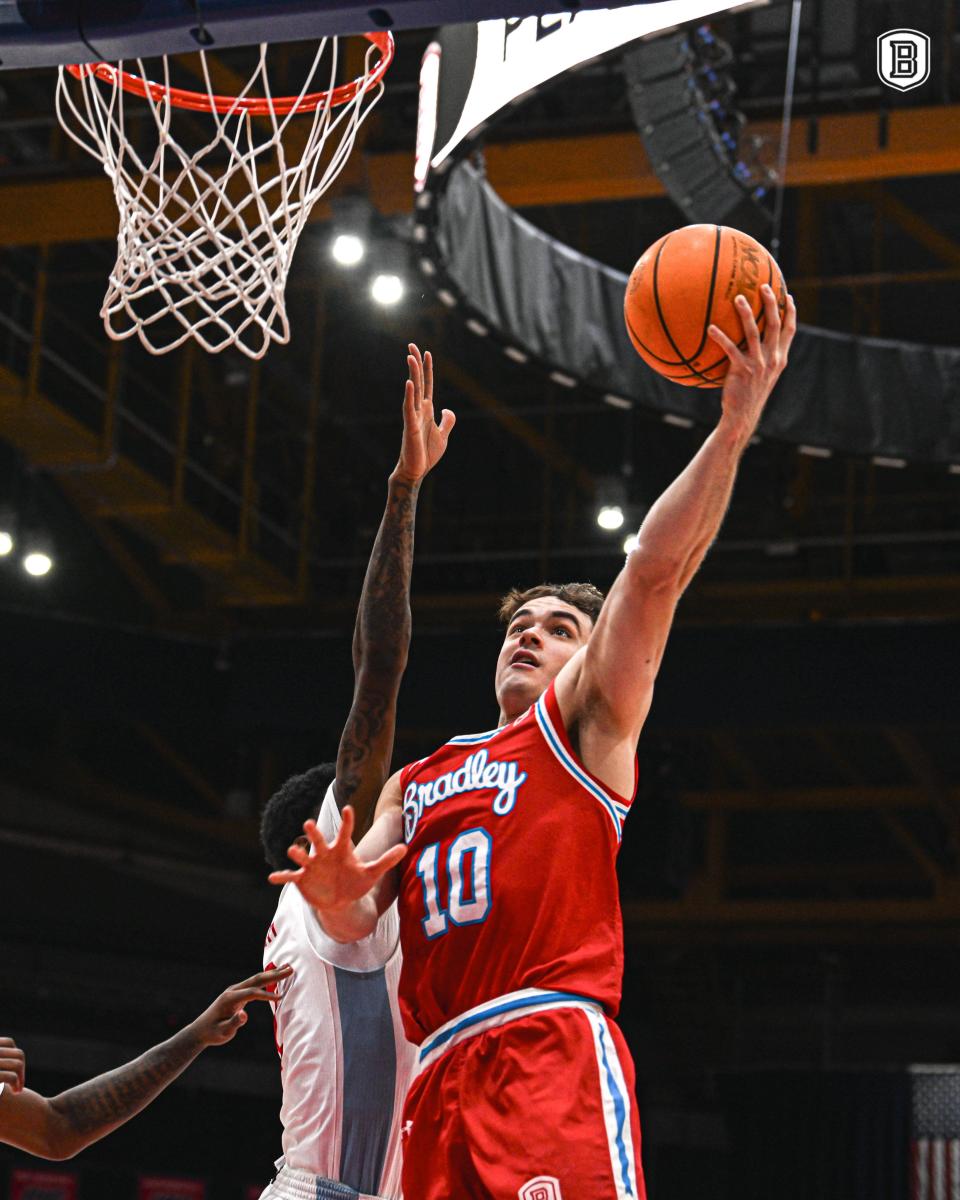 Bradley's Connor Hickman takes the ball to the basket during a Missouri Valley Conference men's basketball game against Illinois-Chicago on Saturday, Jan. 13, 2024, in Chicago.