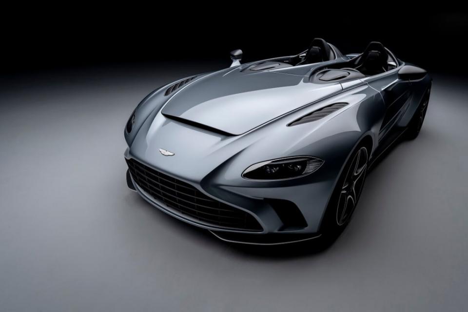 aston-martin-v12-speedster-88