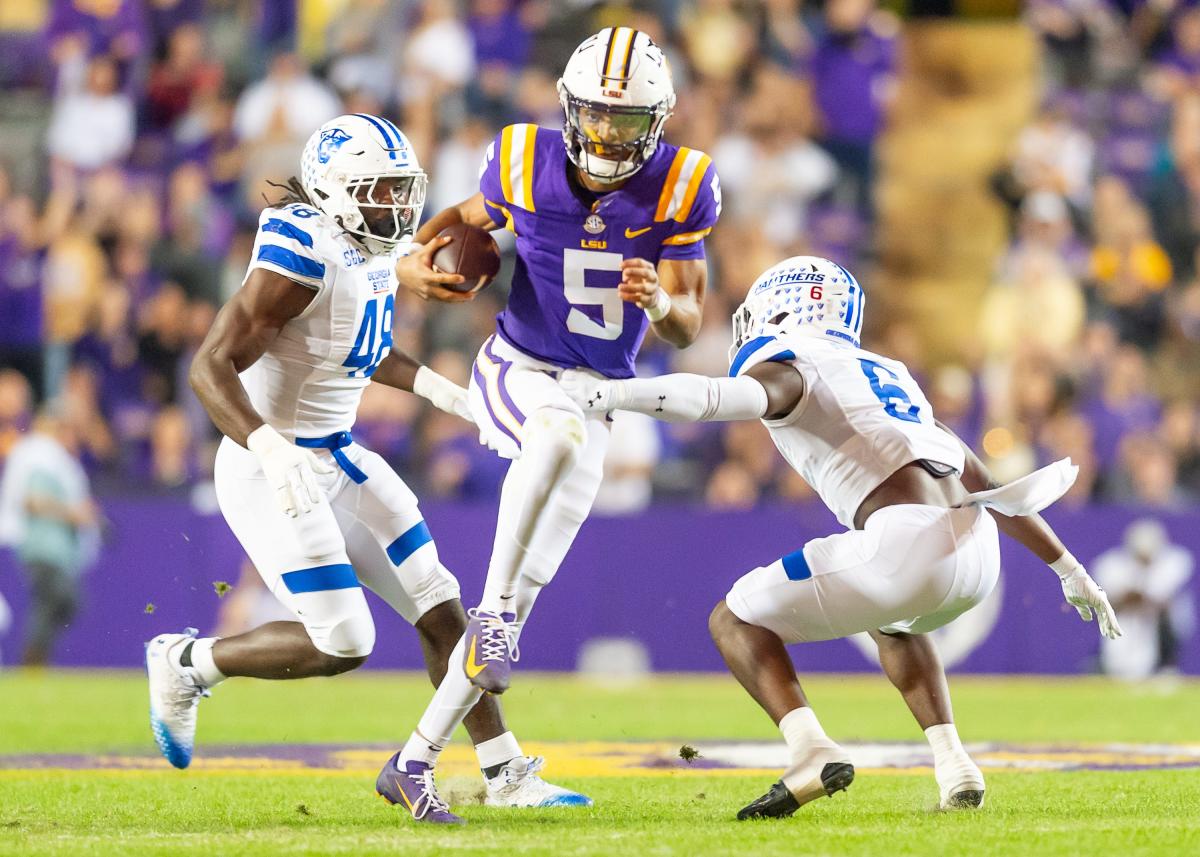 LSU football score prediction vs. Texas A&M Scouting report between