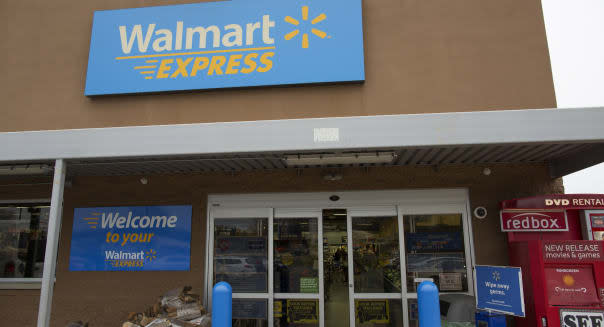 Wal-Mart to Close Hundreds of Stores, Affecting 16,000 Jobs