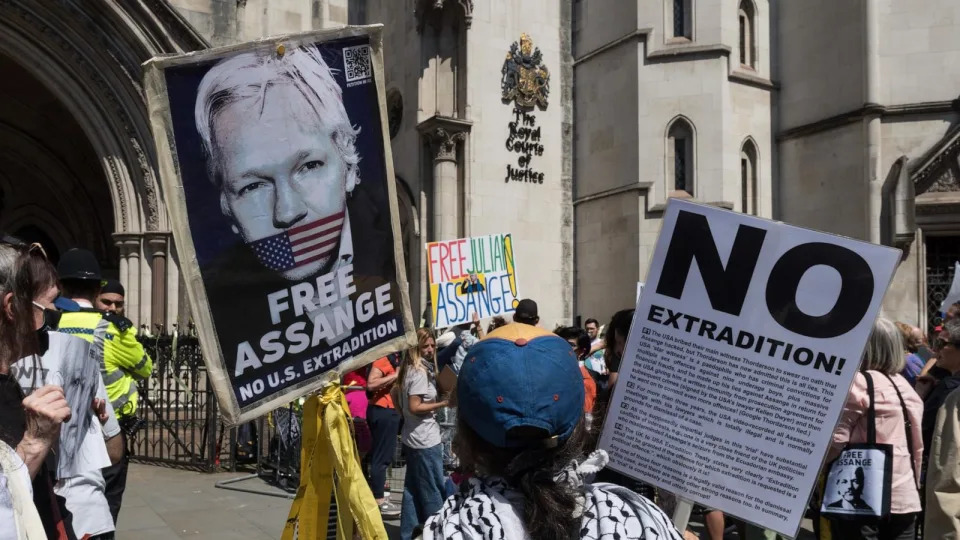 PHOTO: Supporters of Julian Assange demonstrate outside the Royal Courts of Justice as the High Court is set to deliver a ruling whether Assange can appeal against the US's extradition order in London, United Kingdom on May 20, 2024. (Wiktor Szymanowicz/Anadolu via Getty Images)