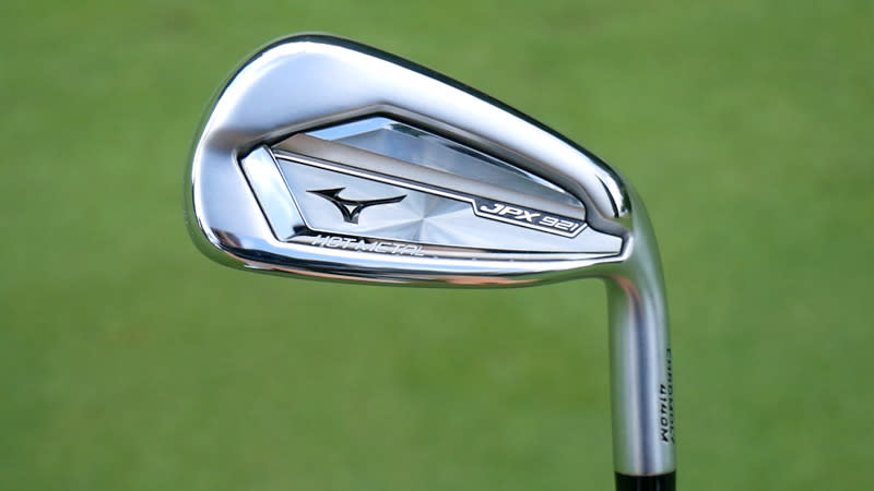 Mizuno JPX921 Hot Metal iron