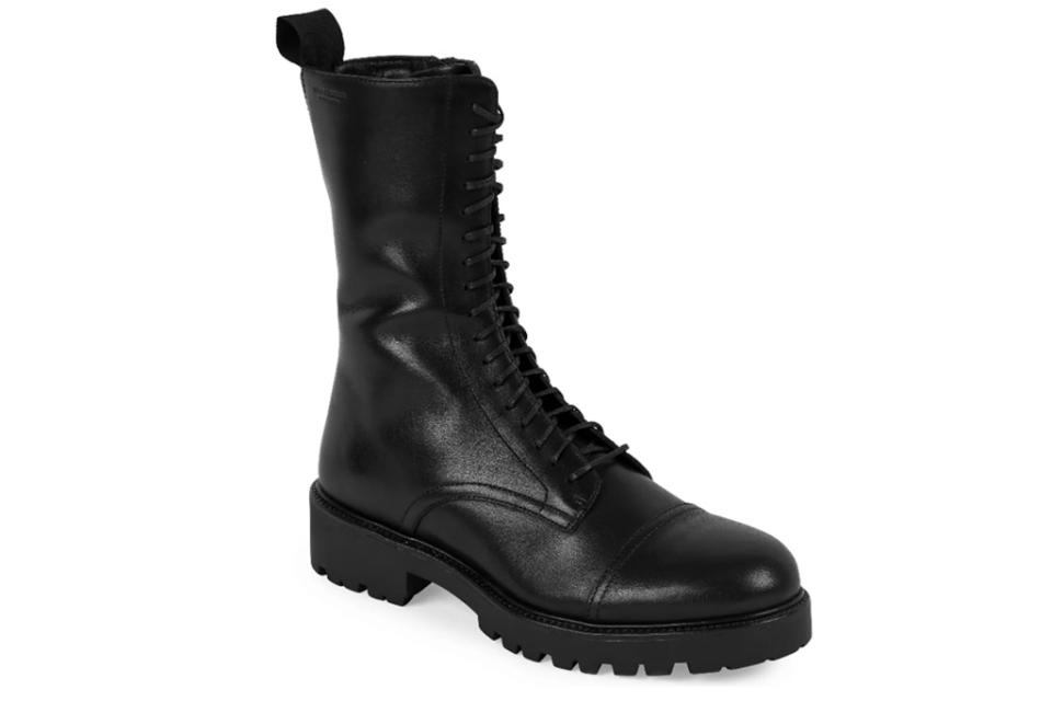 black boots, boots, combat boots, vagabond