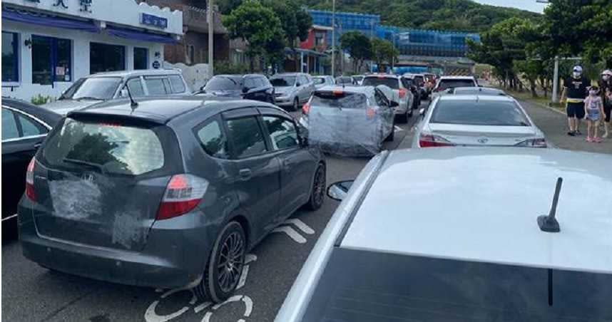 人、車潮湧入基隆潮境公園。（圖／國立海洋科技博物館提供）