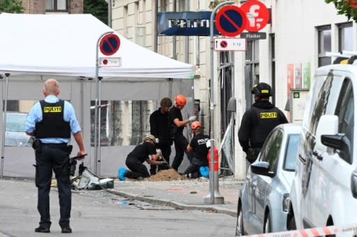 A second explosion rocked a police station in Copenhagen's Norrebro neighbourhood, also causing damage to the building's exterior but no injuries