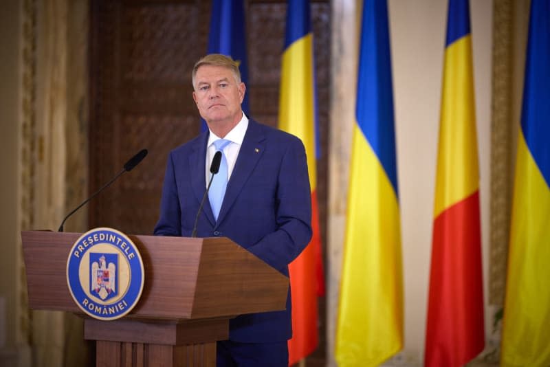 Romanian President Klaus Iohannis speaks during a joint press conference with Ukrainian President Volodymyr Zelensky (not pictured) at the Cotroceni Palace in Bucharest. -/Ukrainian Presidency/dpa