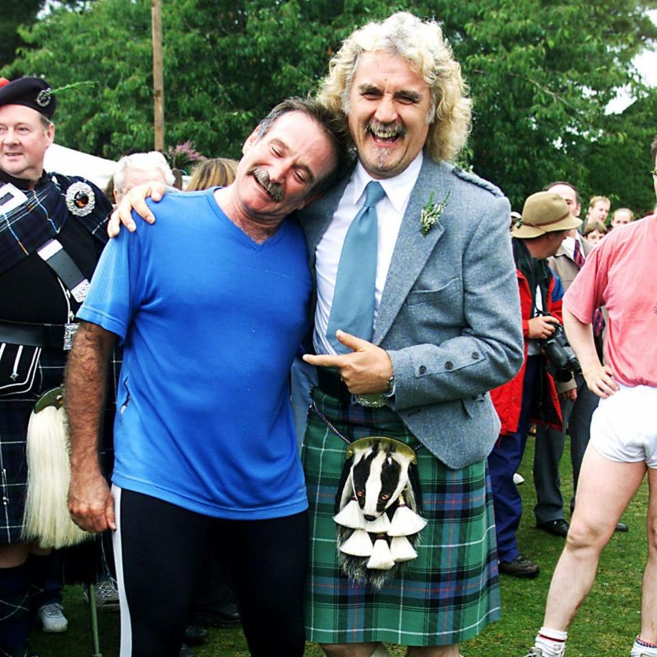 Robbin Williams and his friend Billy Connolly in Scotland, 2000 - Reuters