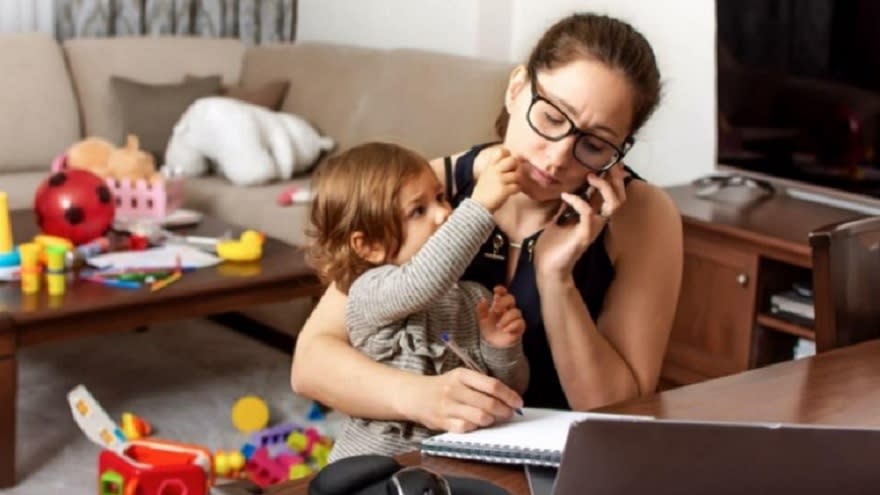 La normativa incluye además beneficios para personas cuidadoras de menores de 12 años