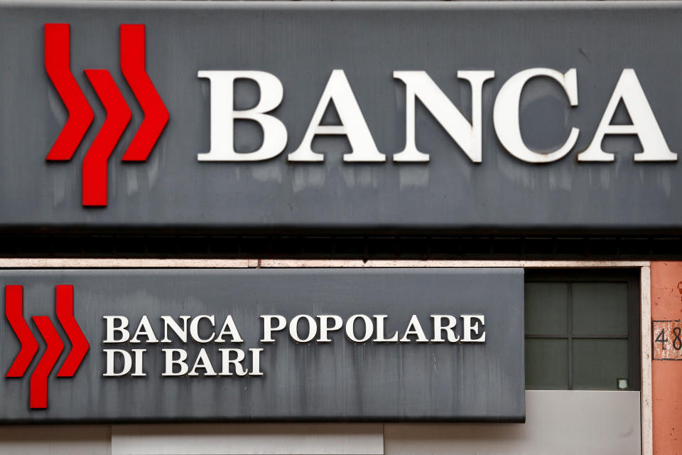 <strong>Bancos rescatados (1)</strong>: Banca Popolare di Vicenza, Veneto Banca, Banca Mote dei Paschi, Banca Carige y Popolare di Bari.<br><br> <strong>Coste para el Estado</strong>: 13.685 millones de euros.<br><br>(Foto: Guglielmo Mangiapane / Reuters).