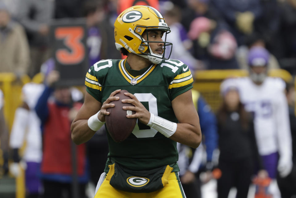 Green Bay Packers quarterback Jordan Love (10) looks to pass during the first half of an NFL football game against the Minnesota Vikings, Sunday, Oct. 29, 2023, in Green Bay, Wis. (AP Photo/Mike Roemer)