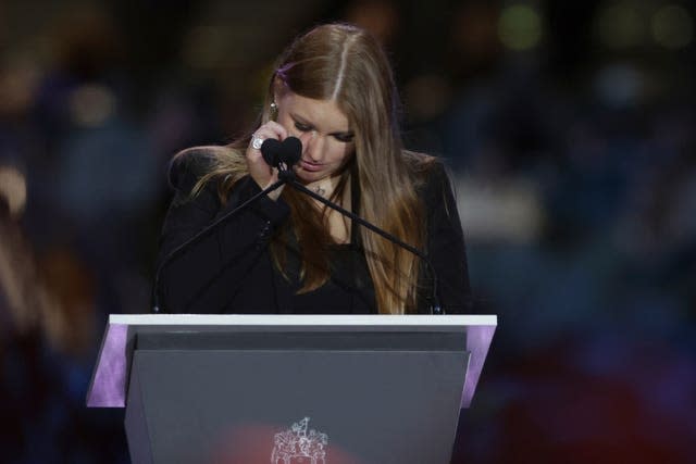 Summer Warne, daughter of Shane Warne, speaks during a memorial service