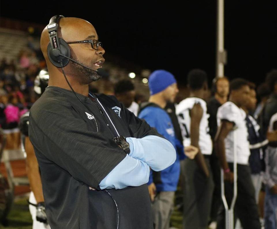 Carlos Lynn replaces JJ Resendez at Crowley High School.