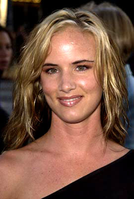 Juliette Lewis at the Beverly Hills premiere of Universal's Captain Corelli's Mandolin