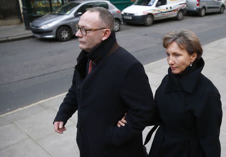 Marina Litvinenko, widow of murdered KGB agent Alexander Litvinenko makes her way back to the High Court in central London, January 27, 2015. Litvinenko was attending the first day of the long-awaited public inquiry into the death of her husband, nine years after the former KGB spy died after drinking tea poisoned with a rare radioactive isotope in the British capital. REUTERS/Andrew Winning