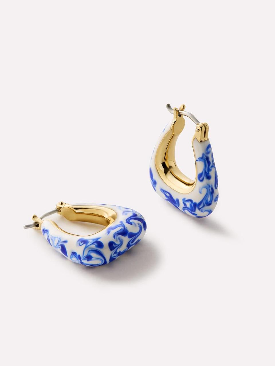 <p><a href="https://go.redirectingat.com?id=74968X1596630&url=https%3A%2F%2Fwww.analuisa.com%2Fproducts%2Fstatement-earrings-dakota-marble-blue%2F&sref=https%3A%2F%2Fwww.townandcountrymag.com%2Fstyle%2Ffashion-trends%2Fg60606007%2Fthe-weekly-covet-may-3-2024%2F" rel="nofollow noopener" target="_blank" data-ylk="slk:Shop Now;elm:context_link;itc:0;sec:content-canvas" class="link ">Shop Now</a></p><p>Dakota Marble Blue Statement Earrings</p><p>analuisa.com</p><p>$75.00</p>
