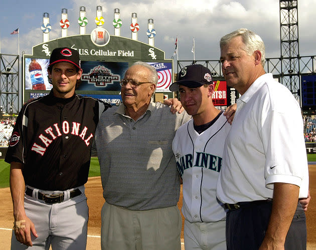 MLB Father's Day: Boone family tradition continues