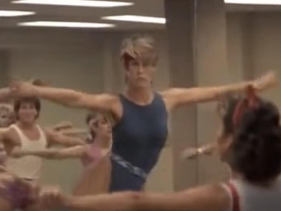 jessie teaching an aerobics class in perfect