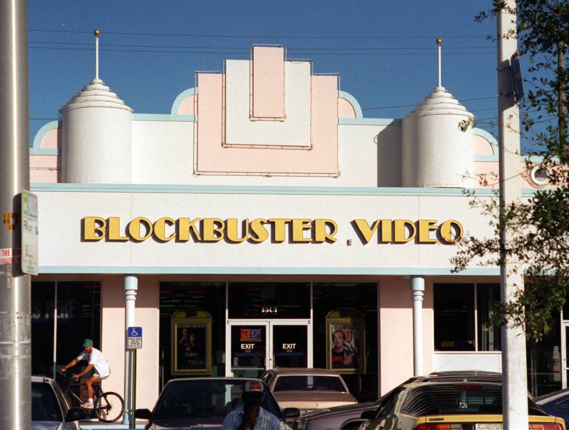 A Blockbuster Video store at Alton Road and 15th Street in 1995.