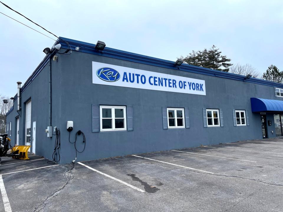 Key Auto Center, which was once a thriving Ford dealer under the Starkey family, shut down unexpectedly on Tuesday, leaving locals shocked and dismayed.