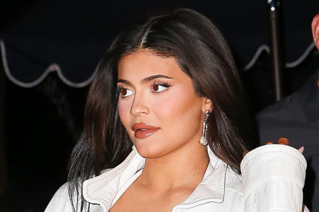 Kylie Jenner Gives Casual Chic Clothing A Whole New Stylish Meaning