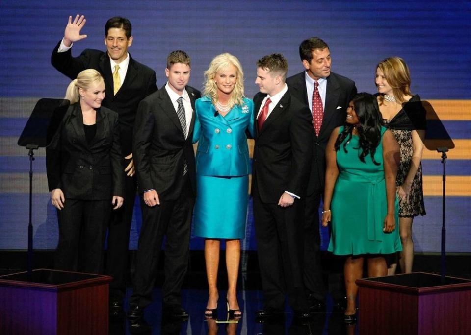 Cindy McCain (center) with husband John McCain's children left to right: Meghan, Andy, Jimmy, Jack, Doug, Bridget, and Sidney