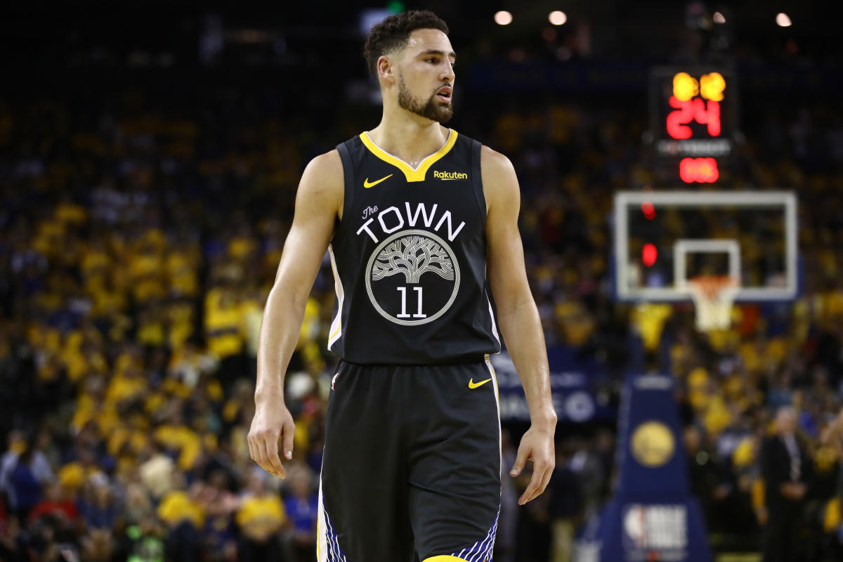 Klay Thompson makes emotional return for Golden State after ACL