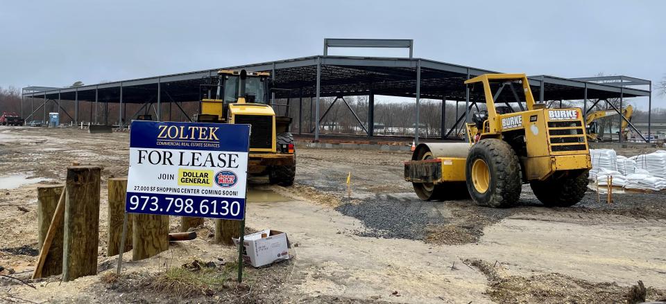 A Dollar General and a Jersey Mike's are coming to this shopping center under construction at the intersection of Route 33 and Colts Neck Road in Howell. Tuesday, Feb. 28, 2023