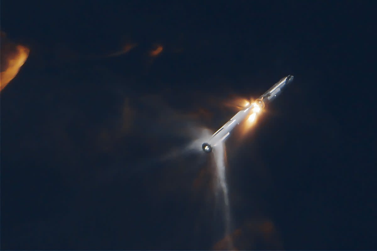 SpaceX’s Starship rocket performs a hot stage separation during a flight test on 18 November, 2023 (SpaceX)