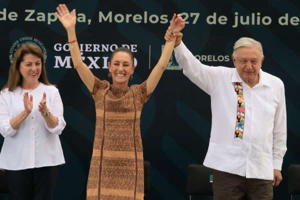 Claudia Sheinbaum y López Obrador durante su visita a Morelos