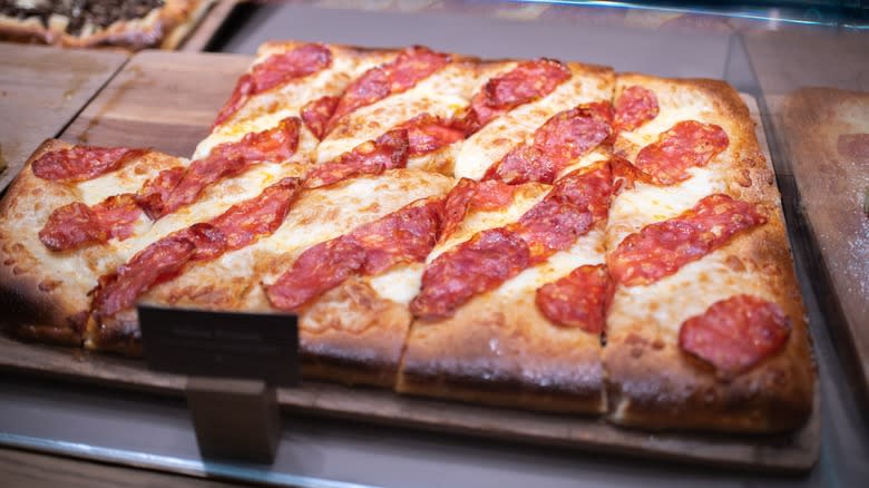 Pizza at Chicago Starbucks reserve