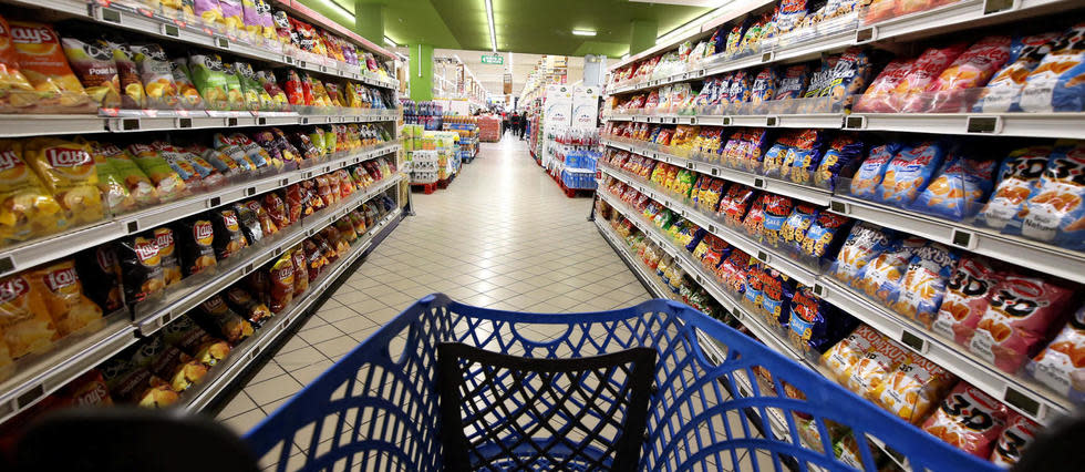 Nombreux sont ceux qui ont dû frapper pour la première fois à la porte de l'aide alimentaire pour se nourrir.
