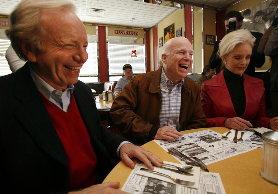 <p>McCain campaigns with Senator Joseph Lieberman at Mary Ann's Diner in Derry, New Hampshire on January 2, 2008, the day before the Iowa caucuses. McCain sought the White House again in 2008 as the Republican nominee for president. </p>