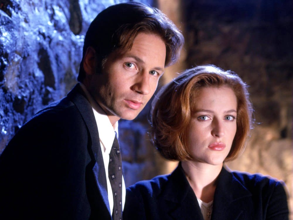 David Duchovny und Gillian Anderson als Mulder und Scully in "Akte X". (Bild: imago images/Everett Collection/20thCentFox)