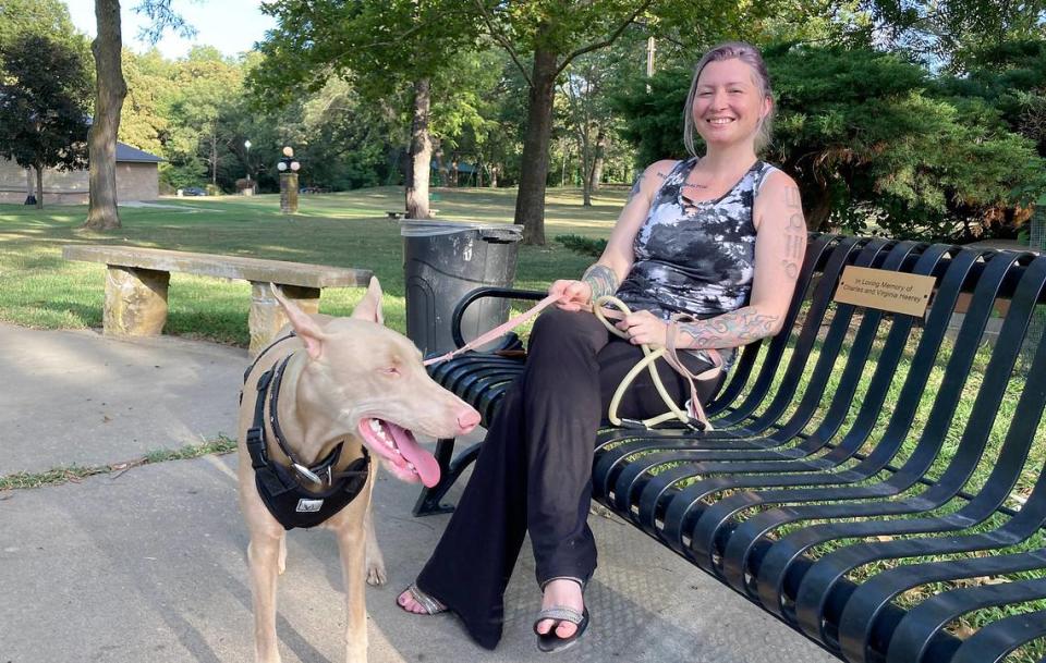 “Sometimes reporters have nothing to report, so they’re digging into people’s private, past lives,” said Marion resident Summer Johnson, 38, who thinks Kari Newell is being unfairly vilified.