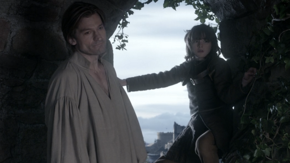 Jaime about to push Bran out of a window in Game of Thrones Season 1x01