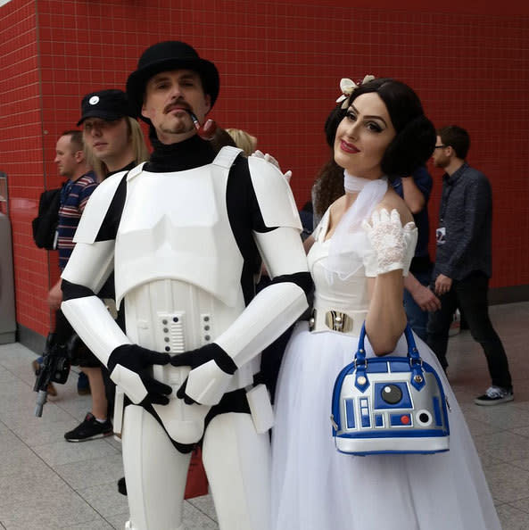<p>There may have been more Reys, but Leia was still all over the place, including with this pipe-sporting stormtrooper chap. (Via Yahoo Movies UK)</p>
